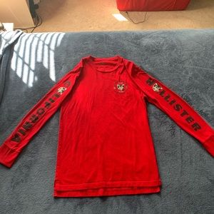 Hollister long sleeve tee - size small